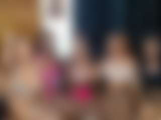 Barbiecharm's Live Sex Cam Show