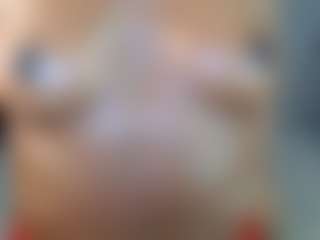 Live cam show with Barbiecharm - Gagging on crypto-cams