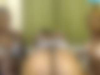 Barbiecharm's Live Sex Cam Show