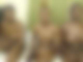 Barbiecharm's Live Sex Cam Show