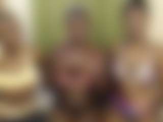 Barbiecharm's Live Sex Cam Show