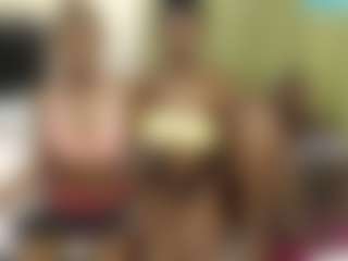 Show live cam dengan Barbiecharm - Small Tits Toys di Camsoda