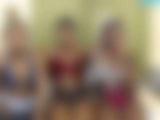 Live cam show with Barbiecharm - American Petite on intimatelivegirls.com