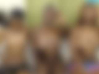 Barbiecharm's Live Sex Cam Show