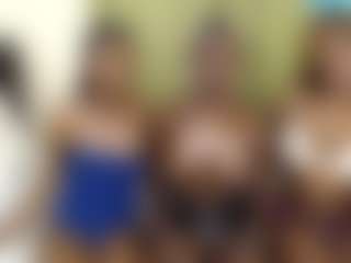 Live cam show with Barbiecharm - Ass Bouncing on WildCum