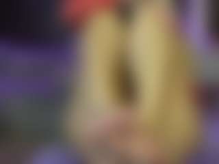 Live cam show with CarolinaPetra - Tittyfuck on hrnylive.com