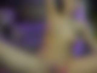 Live cam show with CarolinaPetra - Athletic Bedroom on dasdasdadada.com