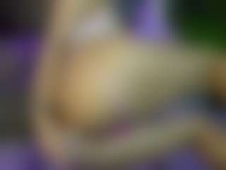 Live cam show with CarolinaPetra - Camel Toe on Taboo Cams XXX