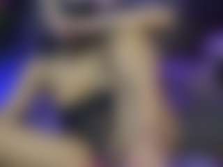 Live cam show with CarolinaPetra - Camel Toe on fapnchat