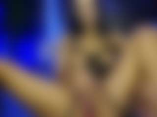 Live cam show with CarolinaPetra - Tittyfuck on SinfulBabes