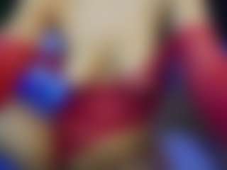 Live cam show with CarolinaPetra - Tittyfuck on SquirtSoMuch