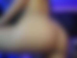Live cam show with CarolinaPetra - Dildo on Camsoda Late Night