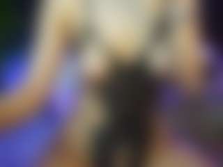 Live cam show with CarolinaPetra - Athletic on Camsoda