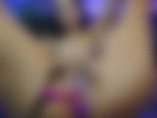 Live cam show with CarolinaPetra - Camel Toe on Camsoda