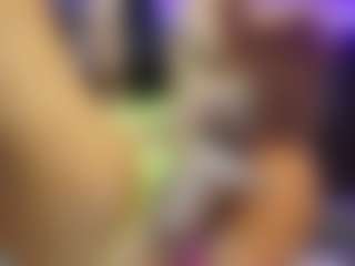 Live cam show with CarolinaPetra - Tittyfuck on Camsoda