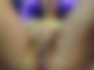 Live cam show with CarolinaPetra - Tittyfuck on Camsoda