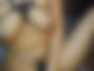 Live cam show with CarolinaPetra - Girly on Camsoda