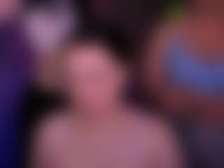 Live cam show with monica-xcx - Granny on parknlotfishbdy