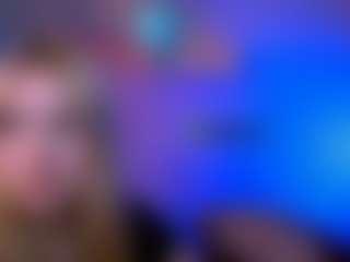 Live cam show with monica-xcx - Skinny on madthumbs