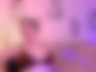 Live cam show with monica-xcx - Striptease Granny on Camsoda