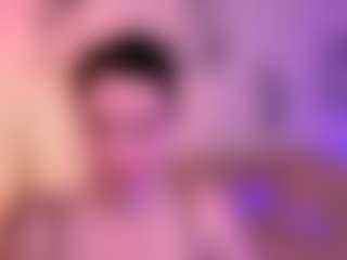 Live cam show with monica-xcx - Granny Squirt on Camsoda