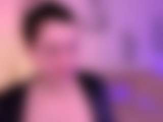 Live cam show with monica-xcx - Striptease Granny on Dolls Live