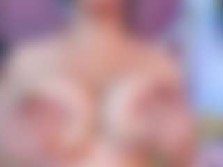 Live cam show with TiffanyHoustton - Amateur Mature on nudelive.tv
