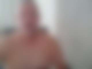 aarosteev2's Live Sex Cam Show