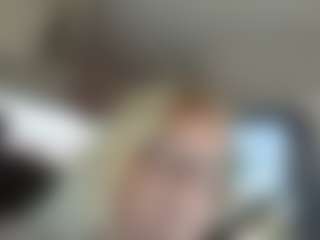 Live cam show with blondebabe1988 - Blonde Hair Middle Aged on Camiplay Live