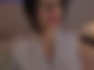 Live cam show with Evaa - Underwear on Sweet Sext