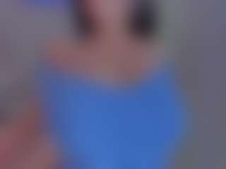 Live cam show with Evaa - Brown Hair on livesuperchat.net