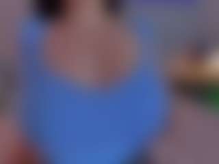 Evaa's Live Sex Cam Show
