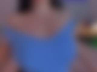 Live cam show with Evaa - Flashing on Fit Hotties