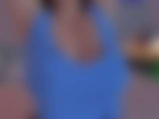 Live cam show with Evaa - Nipples on Fit Hotties