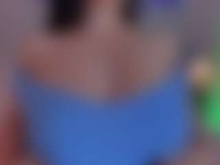 Evaa's Live Sex Cam Show