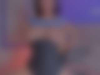 Evaa's Live Sex Cam Show