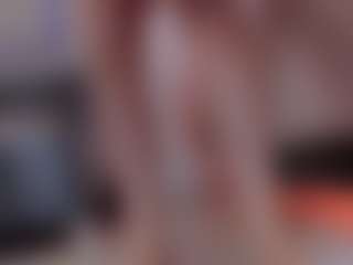 Evaa's Live Sex Cam Show