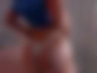 Live cam show with Evaa - Brown Hair on Camming Site