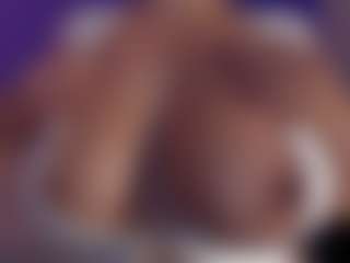 Evaa's Live Sex Cam Show