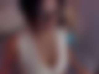 Evaa's Live Sex Cam Show