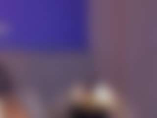 Evaa's Live Sex Cam Show