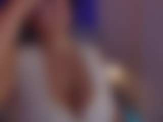 Evaa's Live Sex Cam Show
