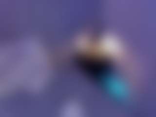 Evaa's Live Sex Cam Show
