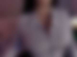Evaa's Live Sex Cam Show