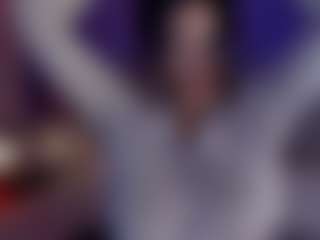 Evaa's Live Sex Cam Show
