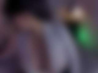 Evaa's Live Sex Cam Show