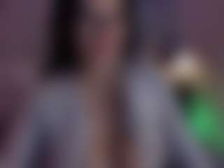 Evaa's Live Sex Cam Show