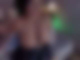 Evaa's Live Sex Cam Show