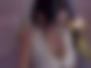 Evaa's Live Sex Cam Show