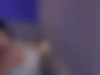 Evaa's Live Sex Cam Show